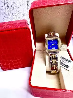 Женские маленькие часы в римском стиле Cartier цвет серебристо-золотистый  и с синим  циферблатом